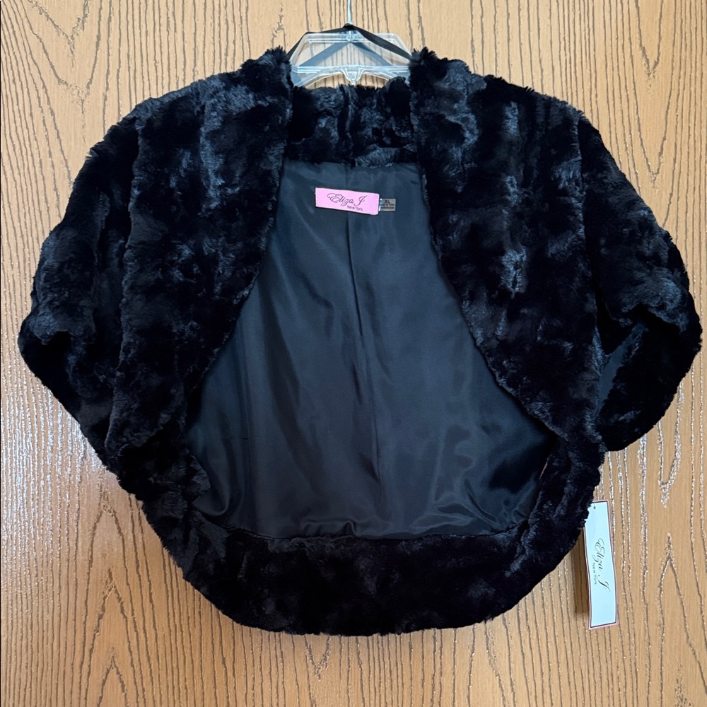Eliza J Black Faux Fur Shrug Jacket